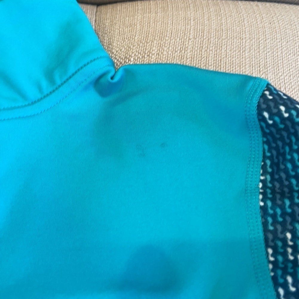 Nike Dri-Fit 1/2 Half Zip Pullover Top - Picture 5 of 7